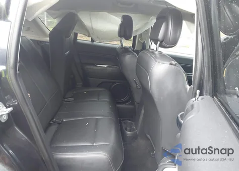 2015 Jeep Compass Latitude из США, поврежденный, VIN 1C4NJDEB1FD324581